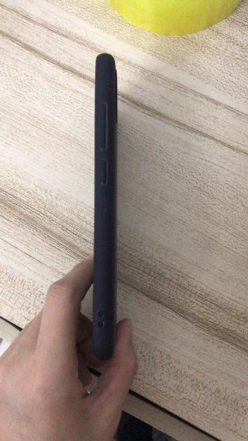 Ốp dẻo đen Vsmart Bee 3
