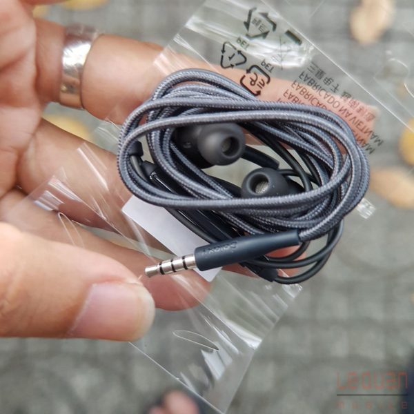 Tai nghe Sam Sung Zin AKG chân 3.5