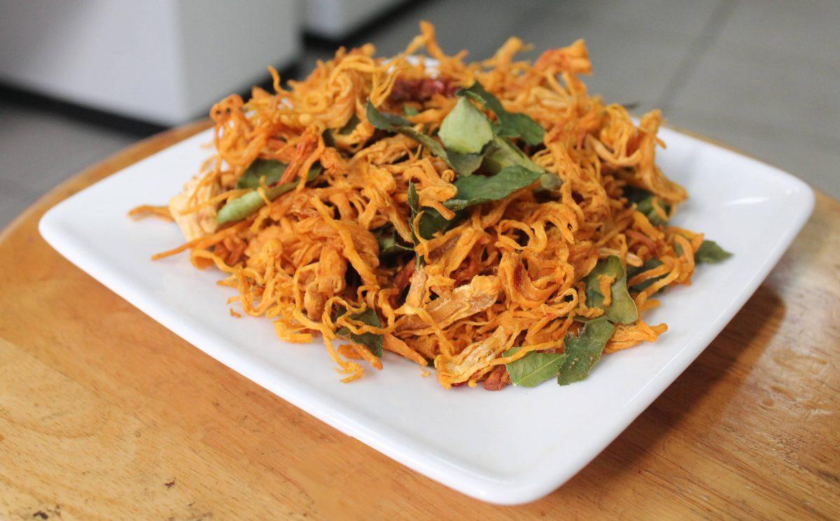 500g Khô gà lá chanh xé cay