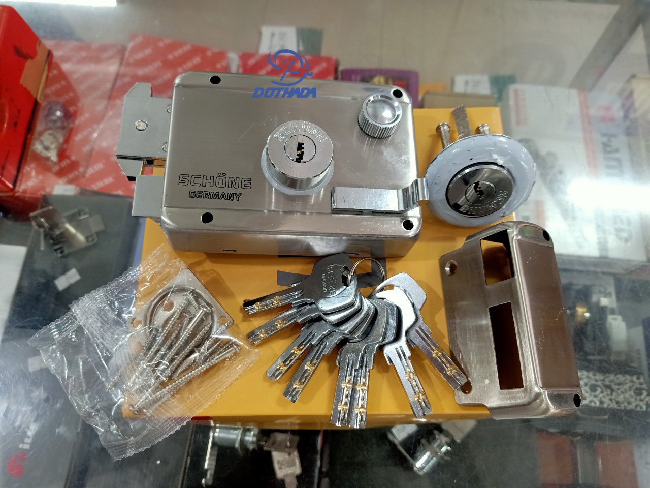 Khóa cổng cao cấp Schone 1663 - BH 3 năm