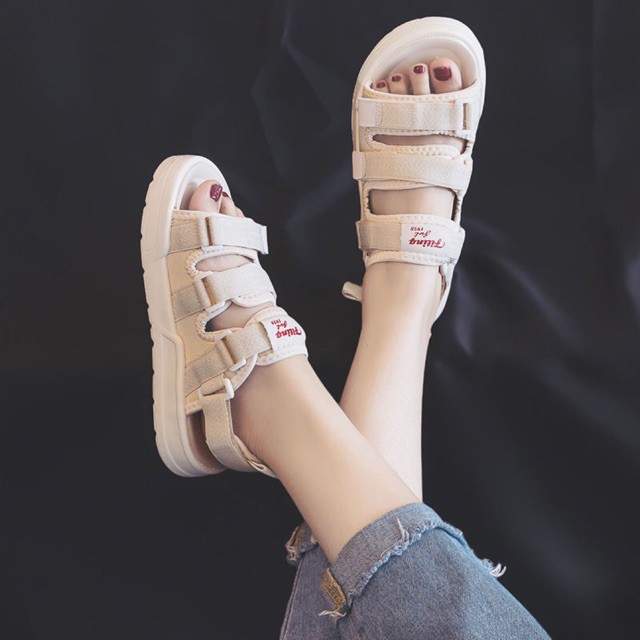 Sandal ulzzang nữ 3 quai hot hit 2022