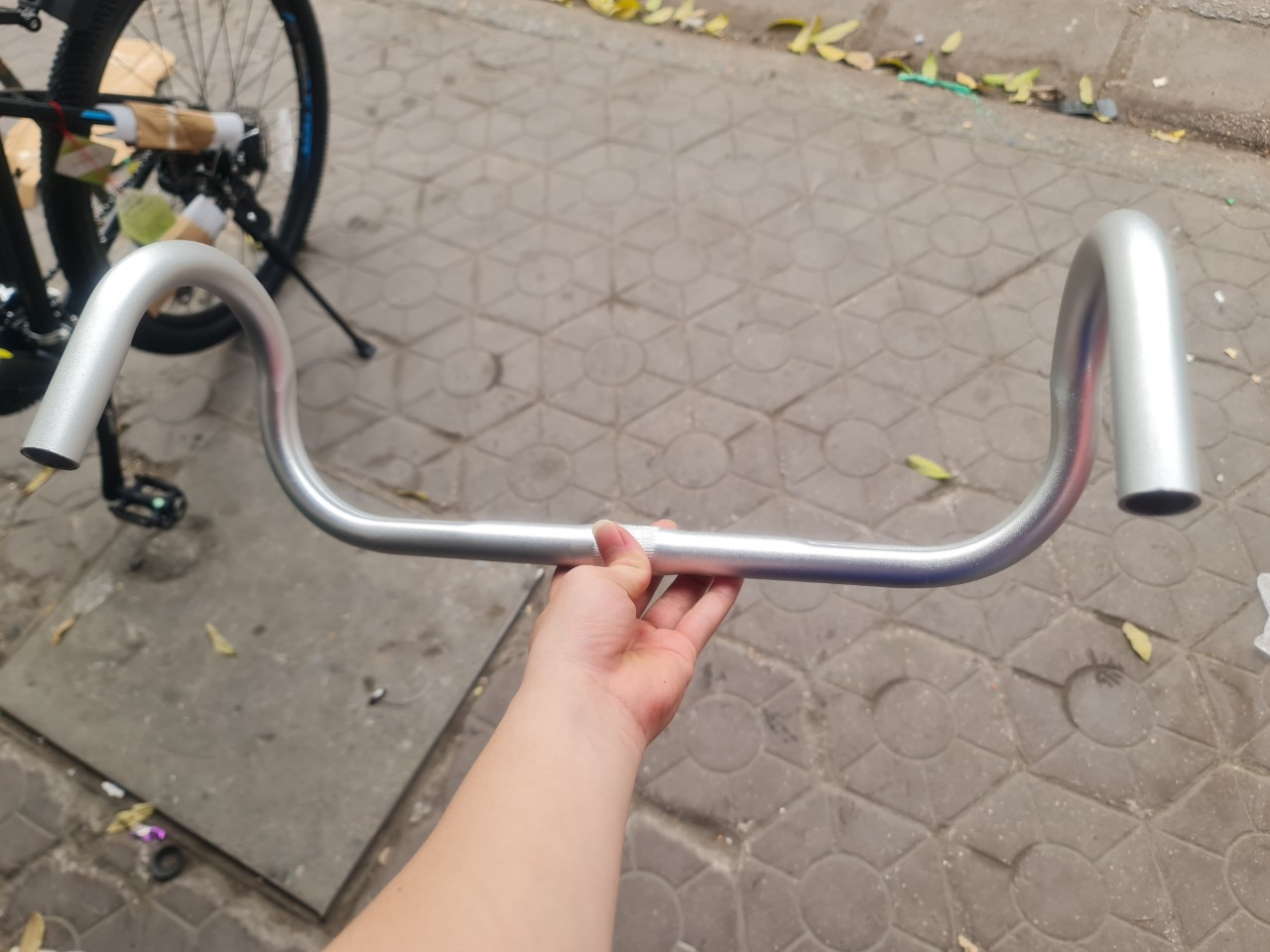 Tay lái ghi đông cong Xe đạp Đua, xe Fixed Gear các cỡ - Hợp Kim nhôm loại đẹp