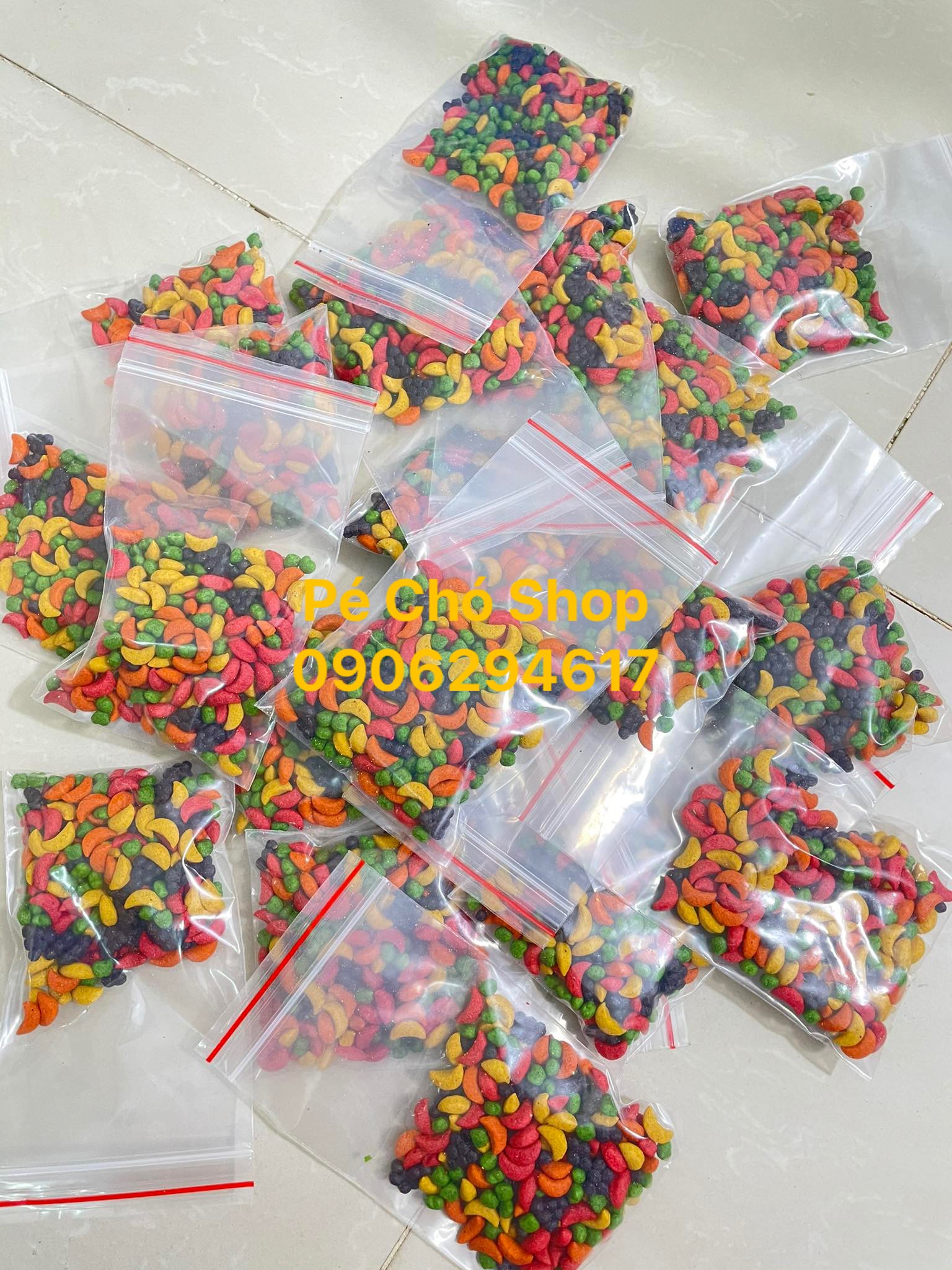 Bịch Kaytee (thức ăn dặm dinh dưỡng) cho hamster,sóc...