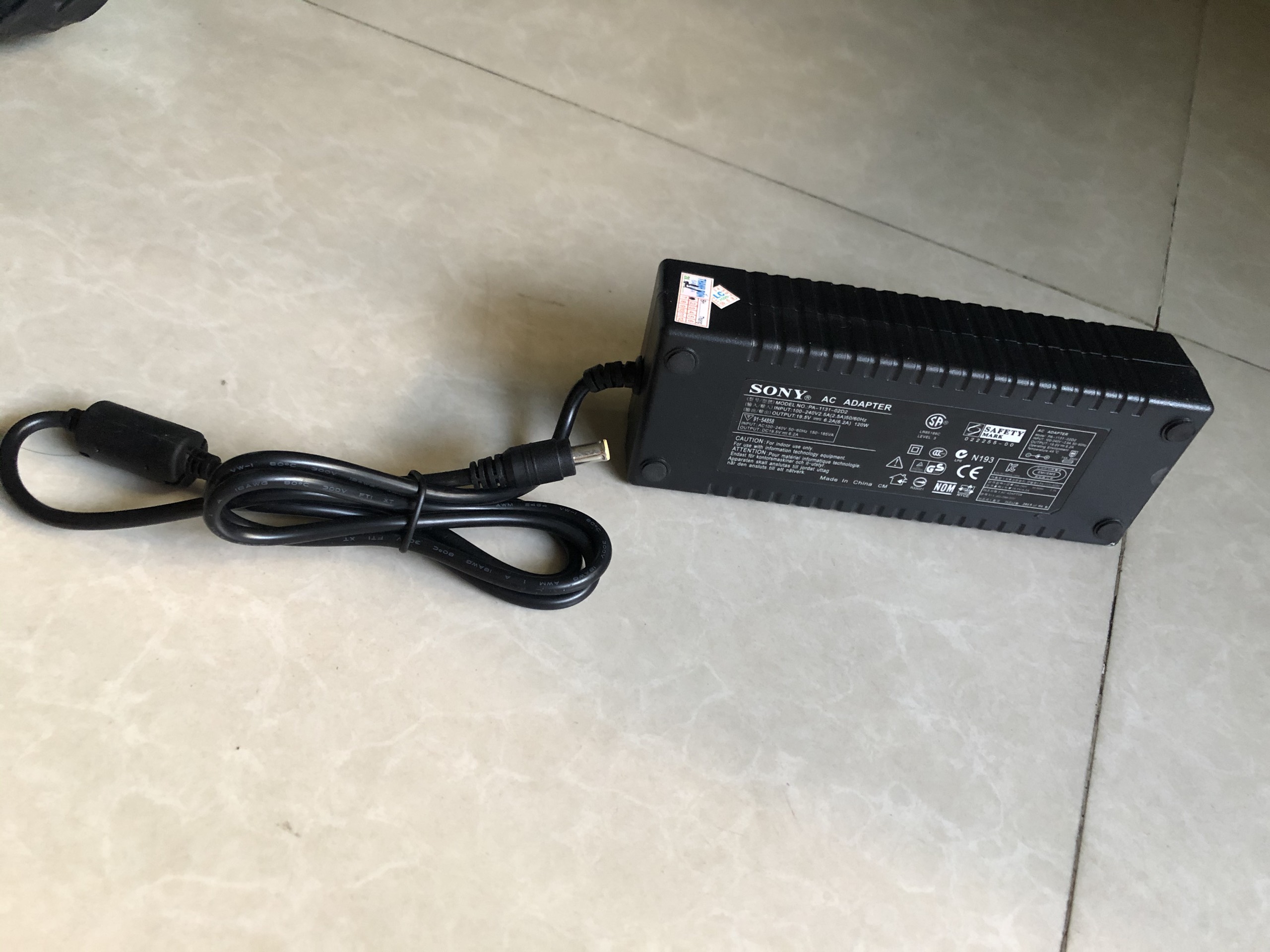 Nguồn Adapter Cho Ti Vi SONY 6.2A /120W