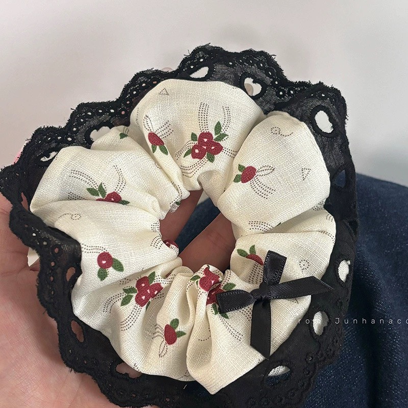 SCRUNCHIES LỤA CÁT CHERRY  - CỘT TÓC VẢI THỜI TRANG NỮ HOT TREND