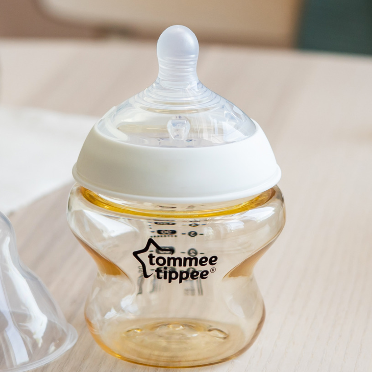 Núm ty silicon siêu mềm tự nhiên cho bé Tommee Tippee Natural Start Medium Flow 3-6 tháng (vỉ đôi, tách lẻ)
