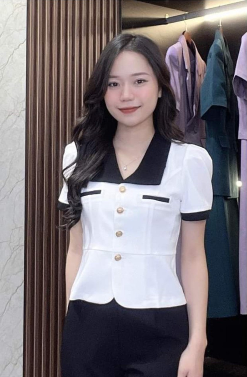 ÁO KIỂU DUYÊN DÁNG QUÝ CÔ B8877