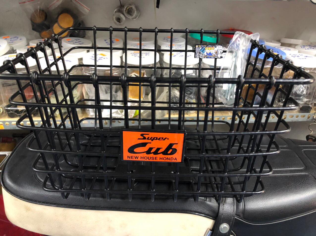 rổ mẫu thái super cub màu đen