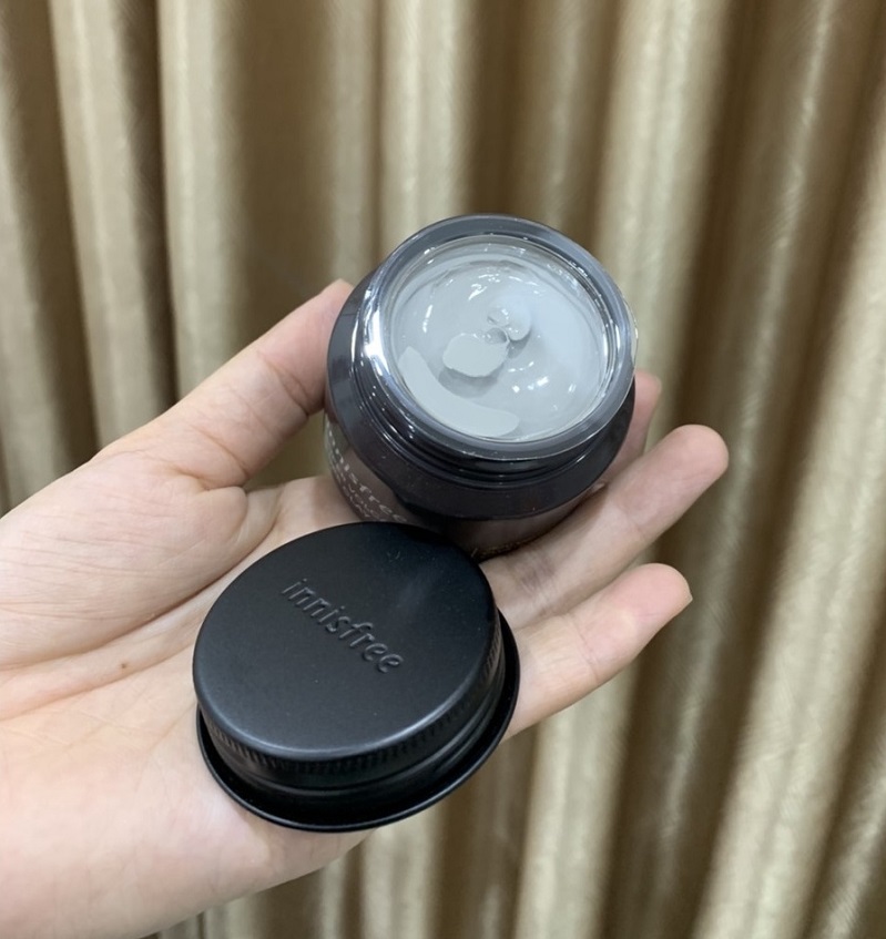Mặt Nạ đất sét tro Núi Lửa Innisfree Super Volcanic Pore Clay Mask 2X 100ml