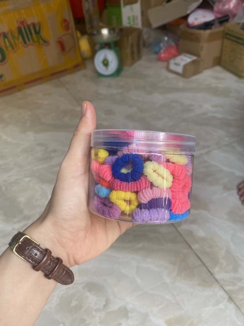 Hộp 100 Thun Cột Tóc Dây Cột Tóc Hình Hoa Xinh Xắn Cho Bé