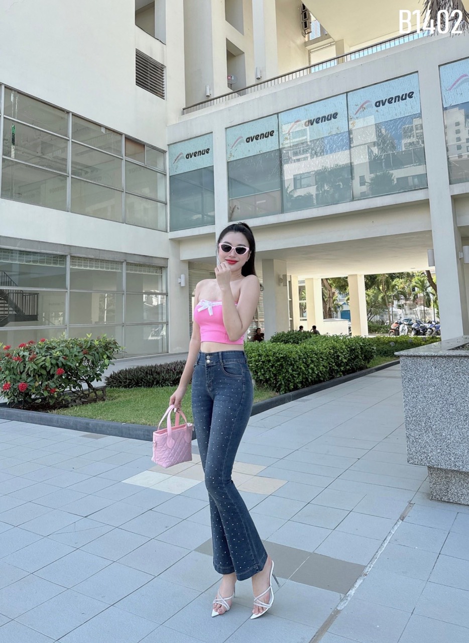 quần jean nữ loe đính đá có 3 màu