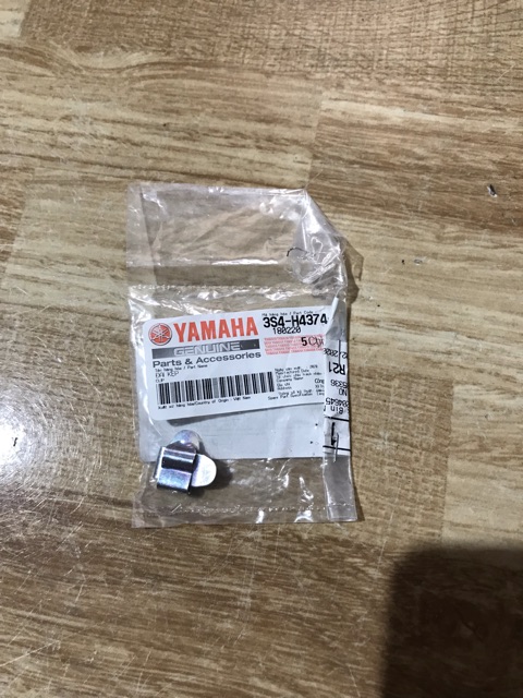 2 Kẹp pha đèn ex150 zin chính hãng