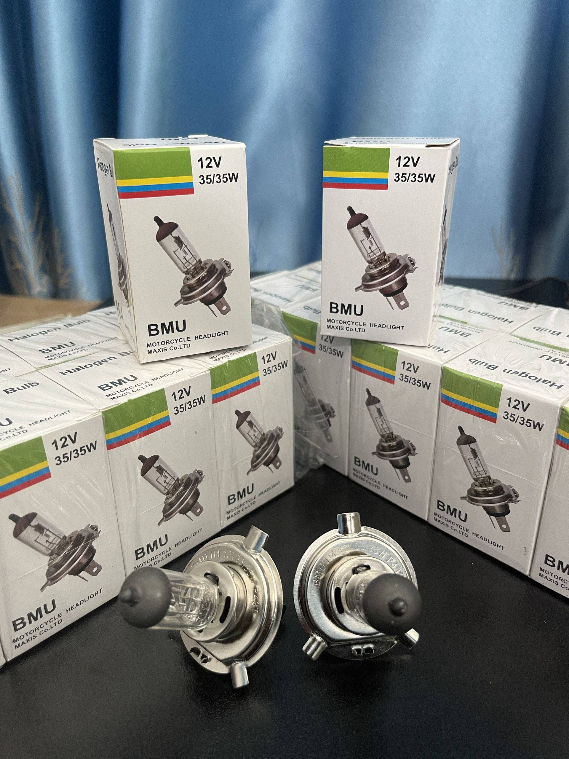 Bóng đèn Halogen 3 chân H4 - Bóng 35w BMU xe máy