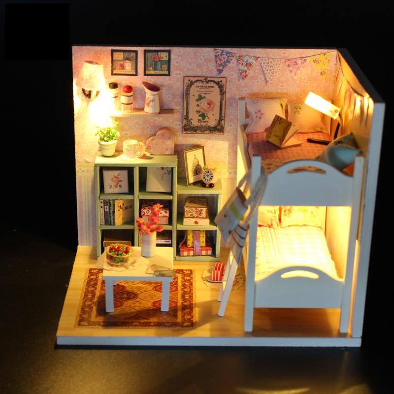 Mô hình nhà búp bê bằng gỗ, phát triển trí sáng tạo cho bé yêu
