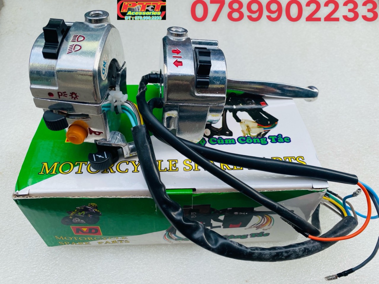 Cùm công tắc cub 82