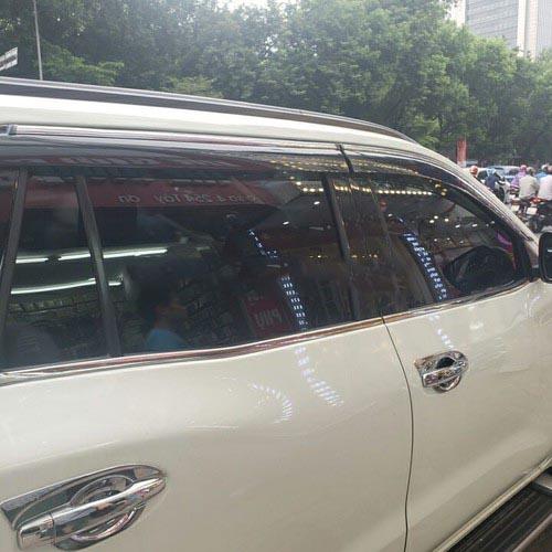 Vè che mưa chỉ mạ Crom NISSAN TERRA 2018-2019