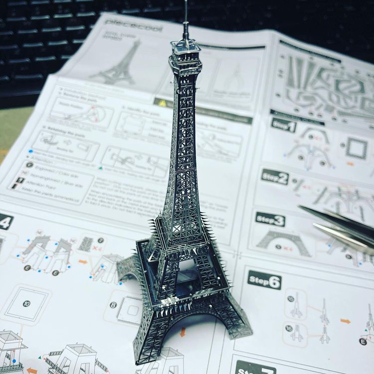 Mô Hình Kim Loại 3D Piececool Tháp Eiffel (chưa ráp)