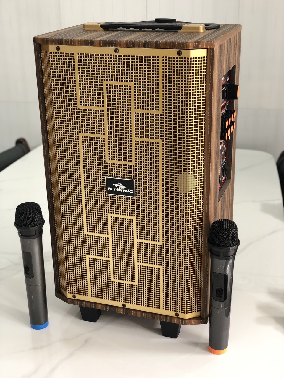 Loa kéo karaoke bluetooth kiomic K89 tặng 02 micro không dây hát siêu hay - Loa bán hàng, loa trợ giảng, loa kẹo kéo phân phối toàn quốc