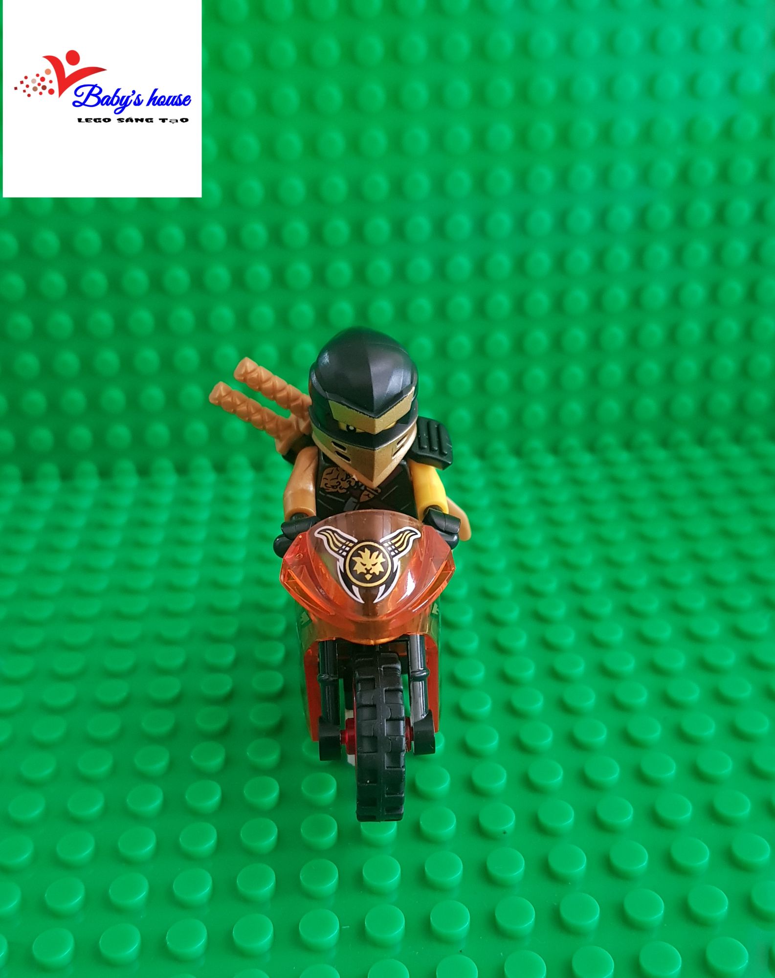 Minifugires nhân vật ninja kèm xe đua
