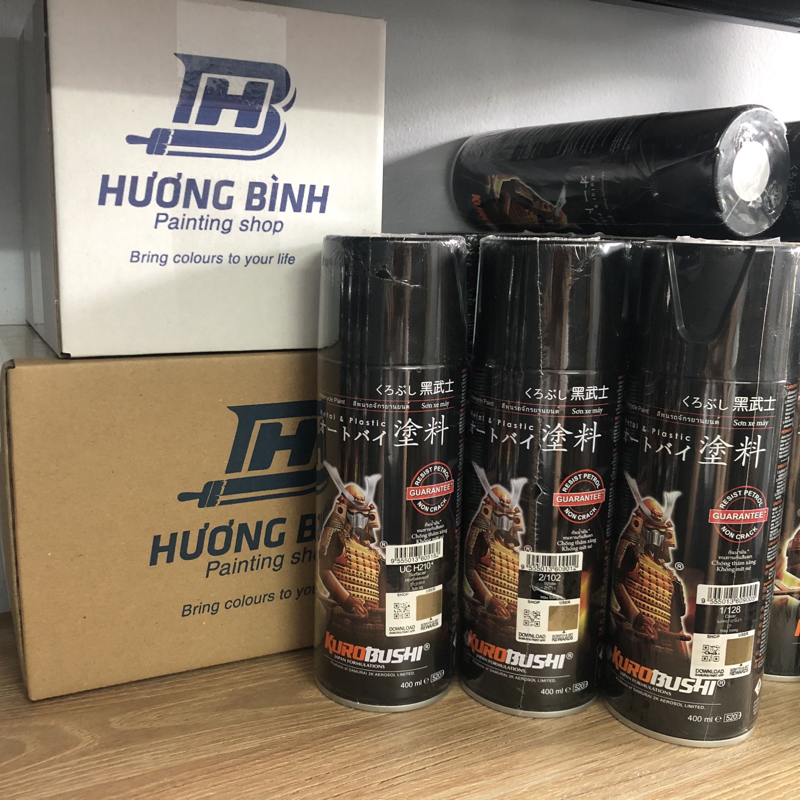 [COMBO] Sơn xịt Samurai màu Trắng - 102 với bóng 128