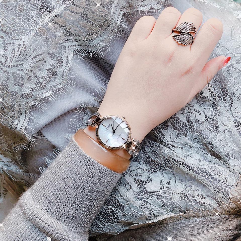 Đồng hồ Citizen EM0424-53