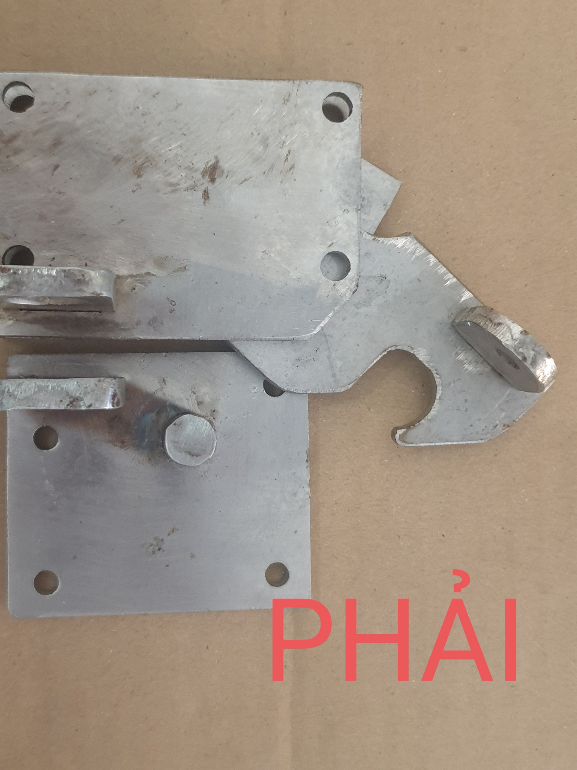 Chốt cổng inox tự gài cho cửa lùa -