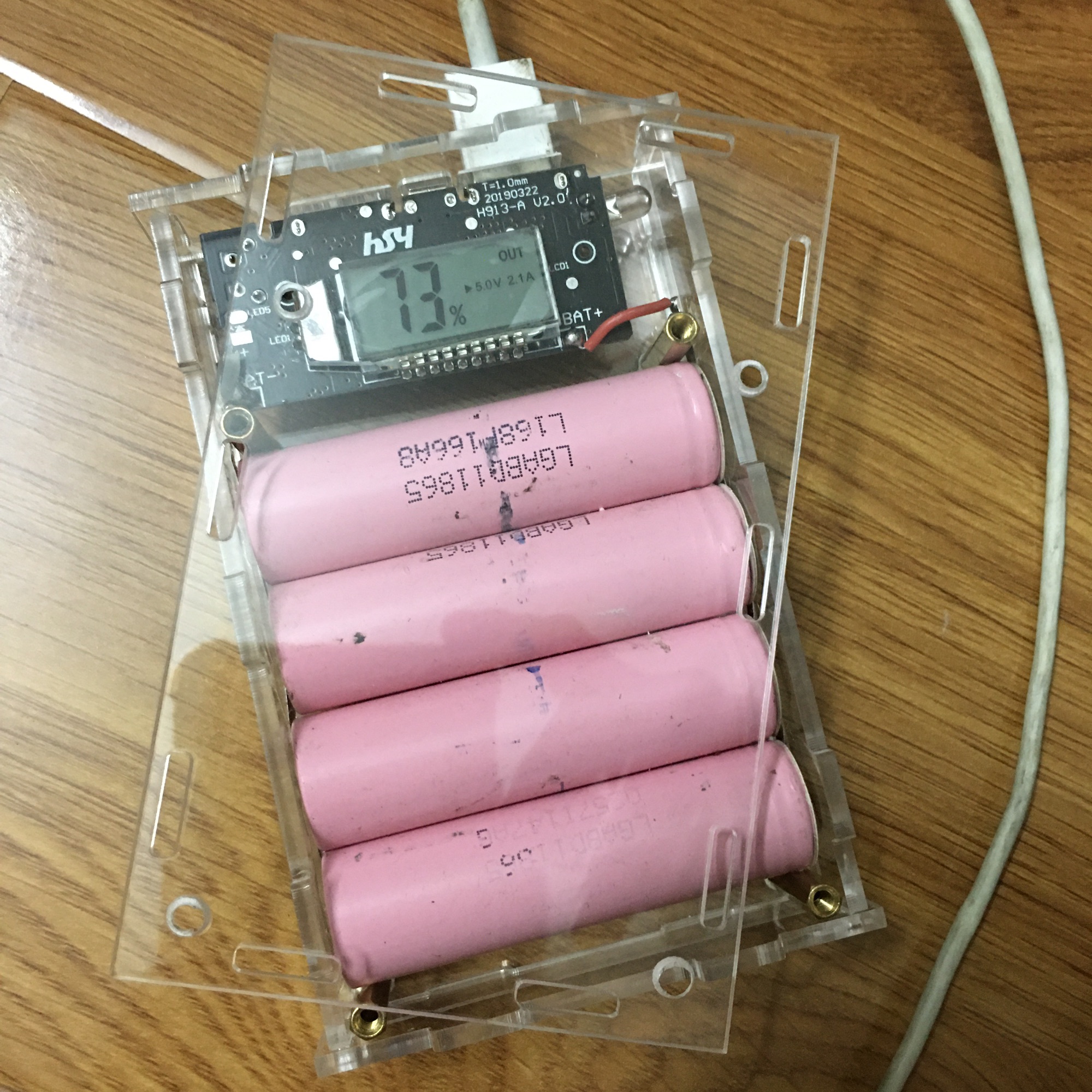 Box sạc dự phòng 4 cell không pin 18650
