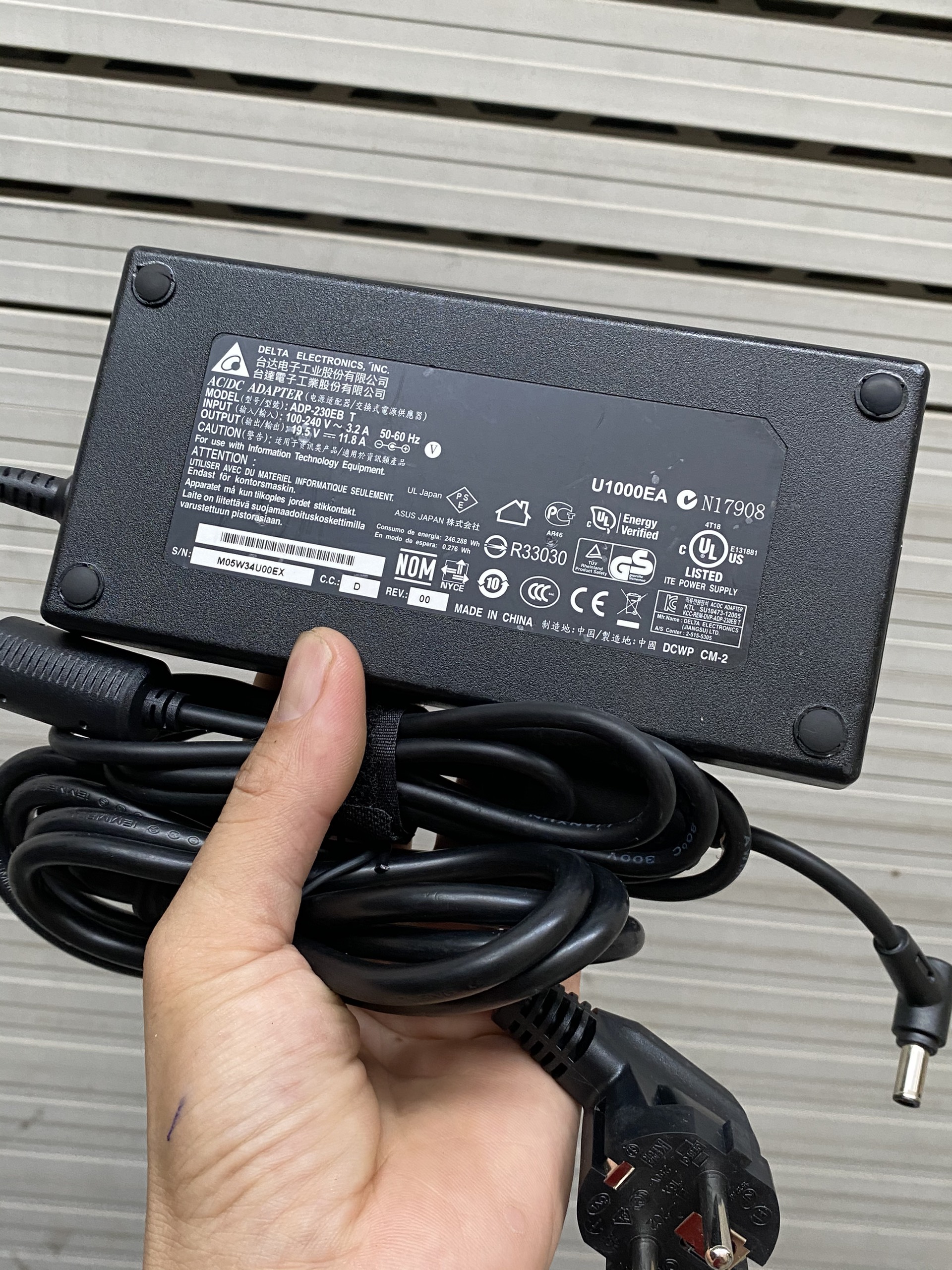 Sạc laptop DELTA MODEL ADP-230EB T 19.5V-11.8A