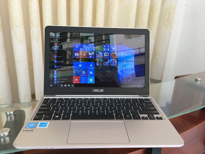 Laptop Asus E200H  mini , ram 2gb , lưu trữ 64gb hàng nhập khẩu