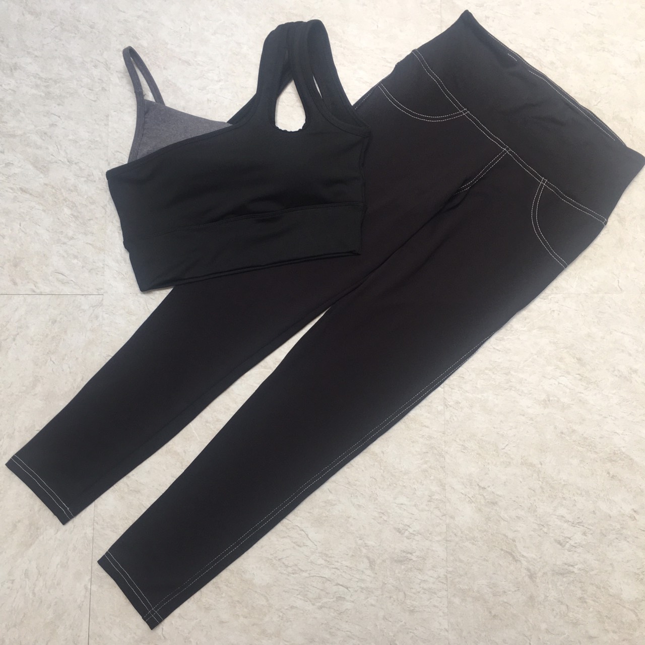 B016 bộ bra dài nữ lệch vai có mút sẵn tập thể thao gym, yoga, zumba, earobic hcm