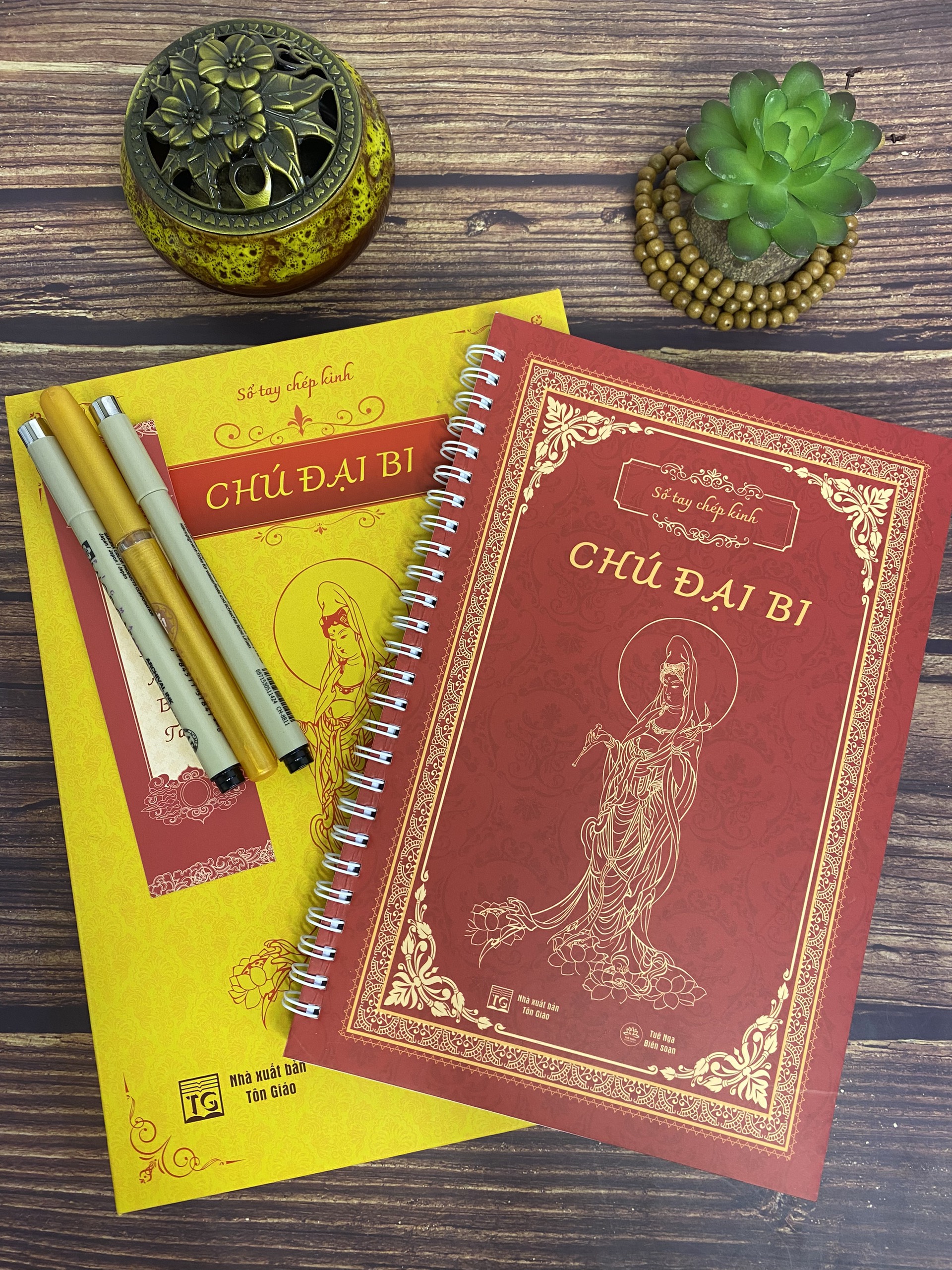 Combo 8 Cuốn Sổ Tay Chép Kinh In Mờ - Tuệ Nga