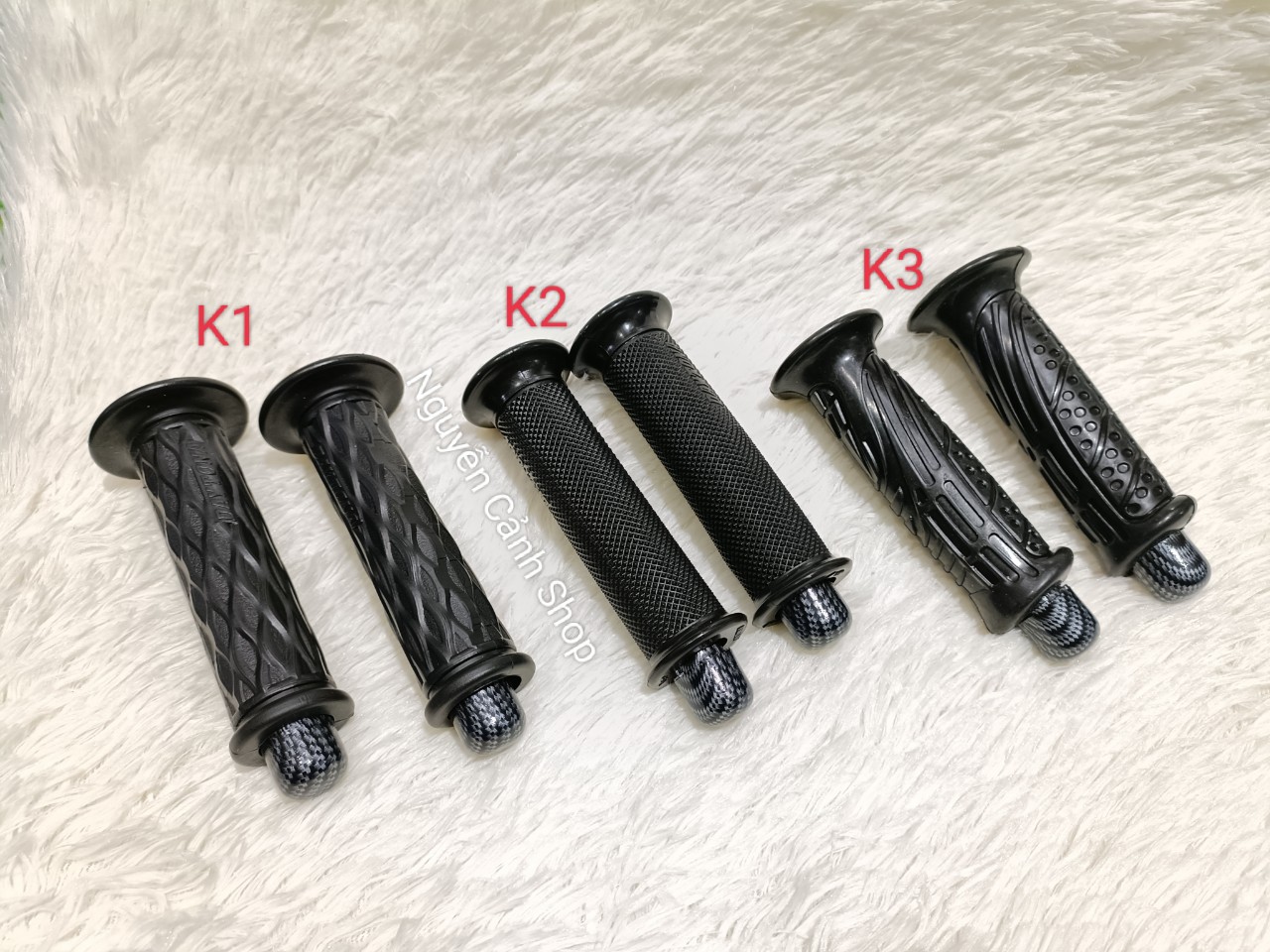 Bao tay có gù carbon gắn xe máy