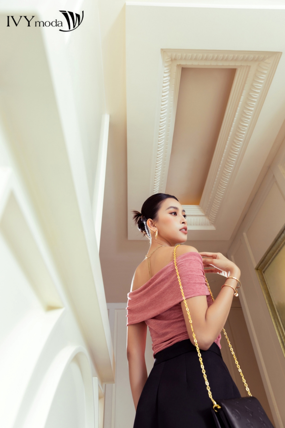 Áo thun trễ vai dáng ôm IVY moda MS 57B9277