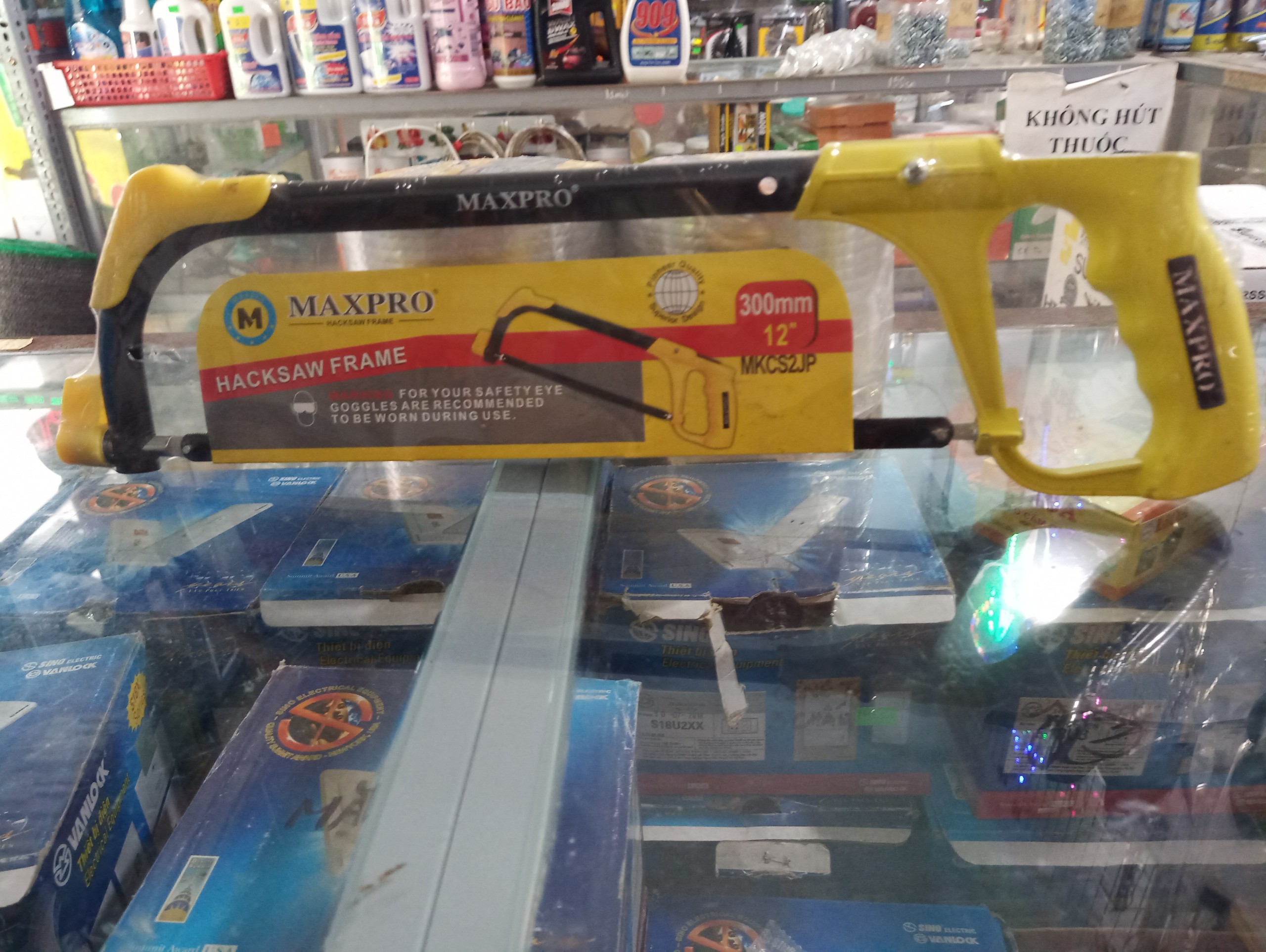 [HCM]Cưa sắt cầm tay cao cấp hãng MAXPRO kích thước 300mmđược tặng kèm 1 lưỡi thay thế Khung cưa bằng nhựa cao cấp