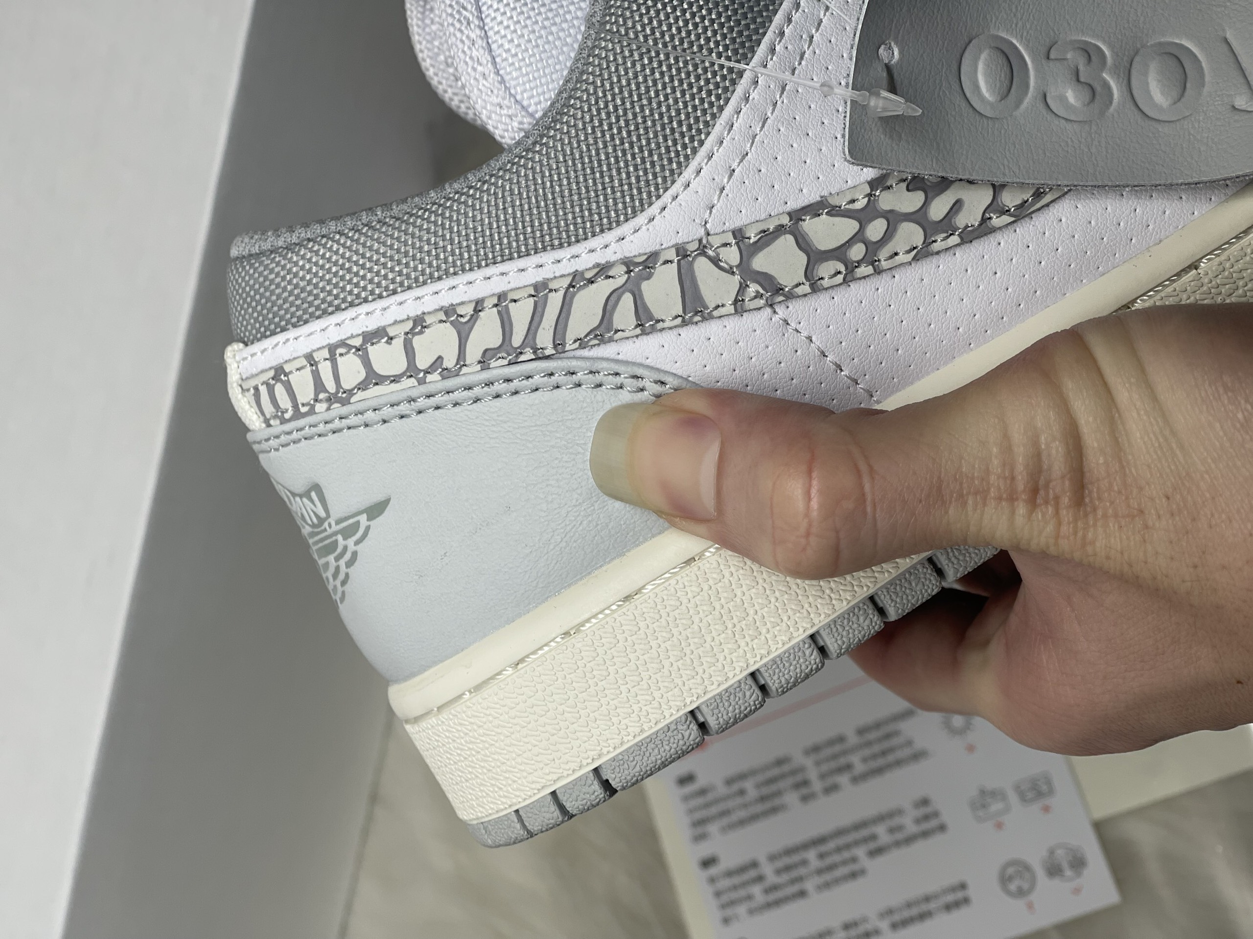 Giày jordan vảy rắn like auth. Giày sneaker Nam Nữ JDVR054