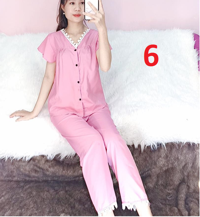 Bộ pijama kate lụa cổ tim phối ren, tay ngắn quần dài