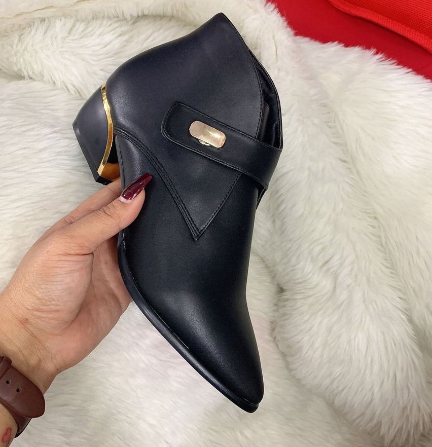 Giày bốt nữ 4cm cổ thấp hàng hiệu Rosata boot nữ RO308