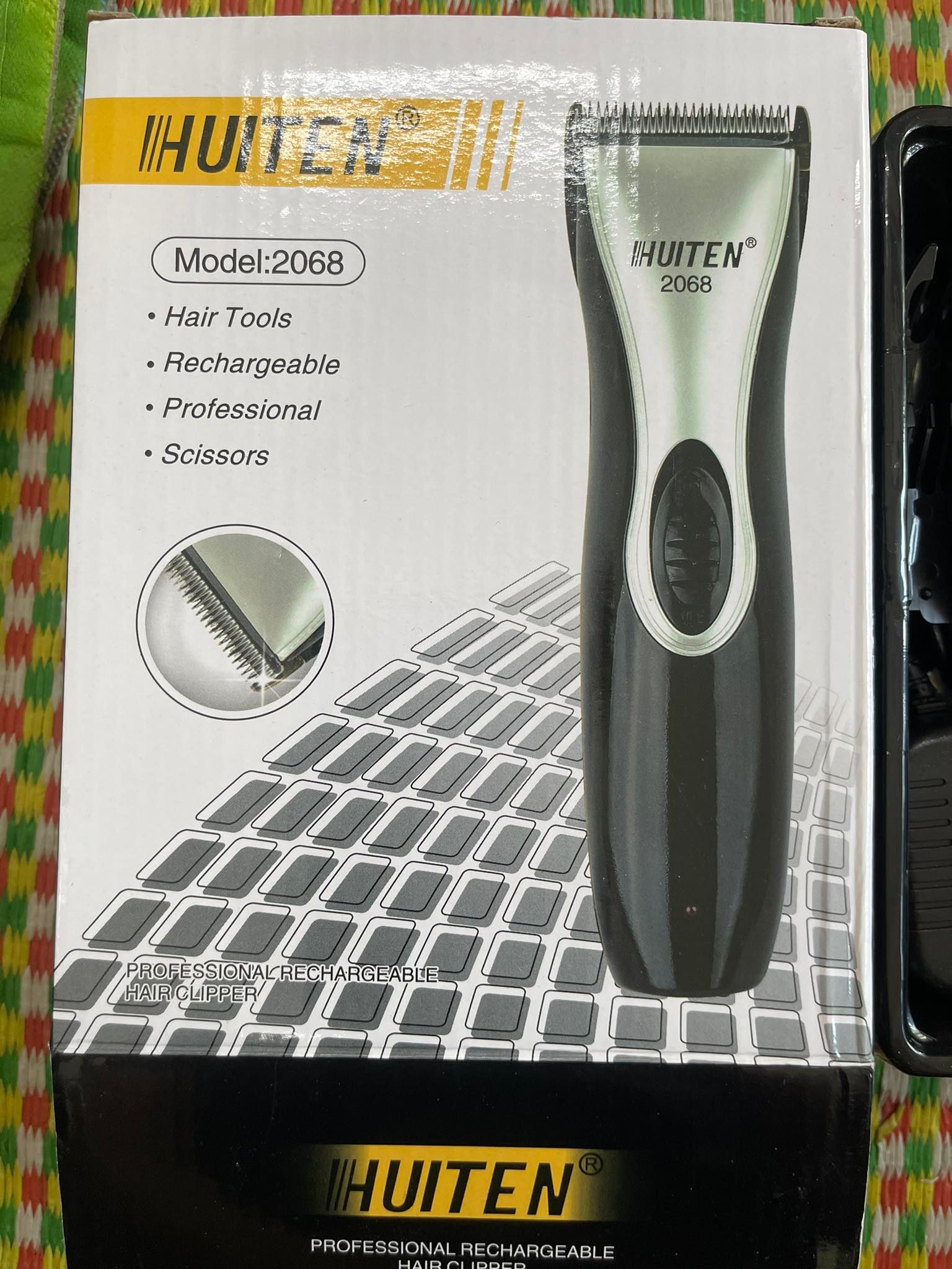 Tông Đơ Sạc Pin Huiten 2068