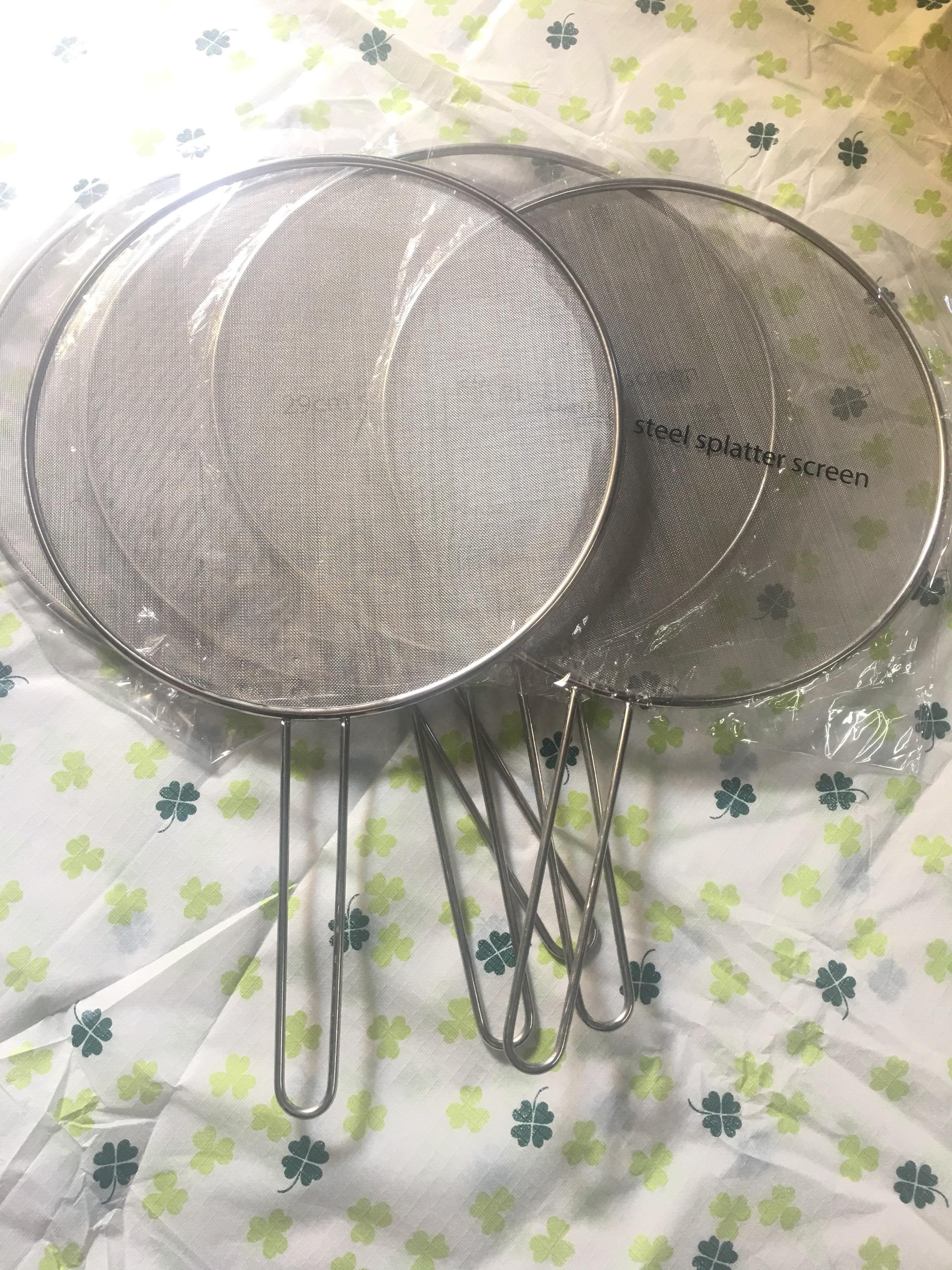 3 miếng nắp Inox chặn dầu mở. Kích thước size 29cm