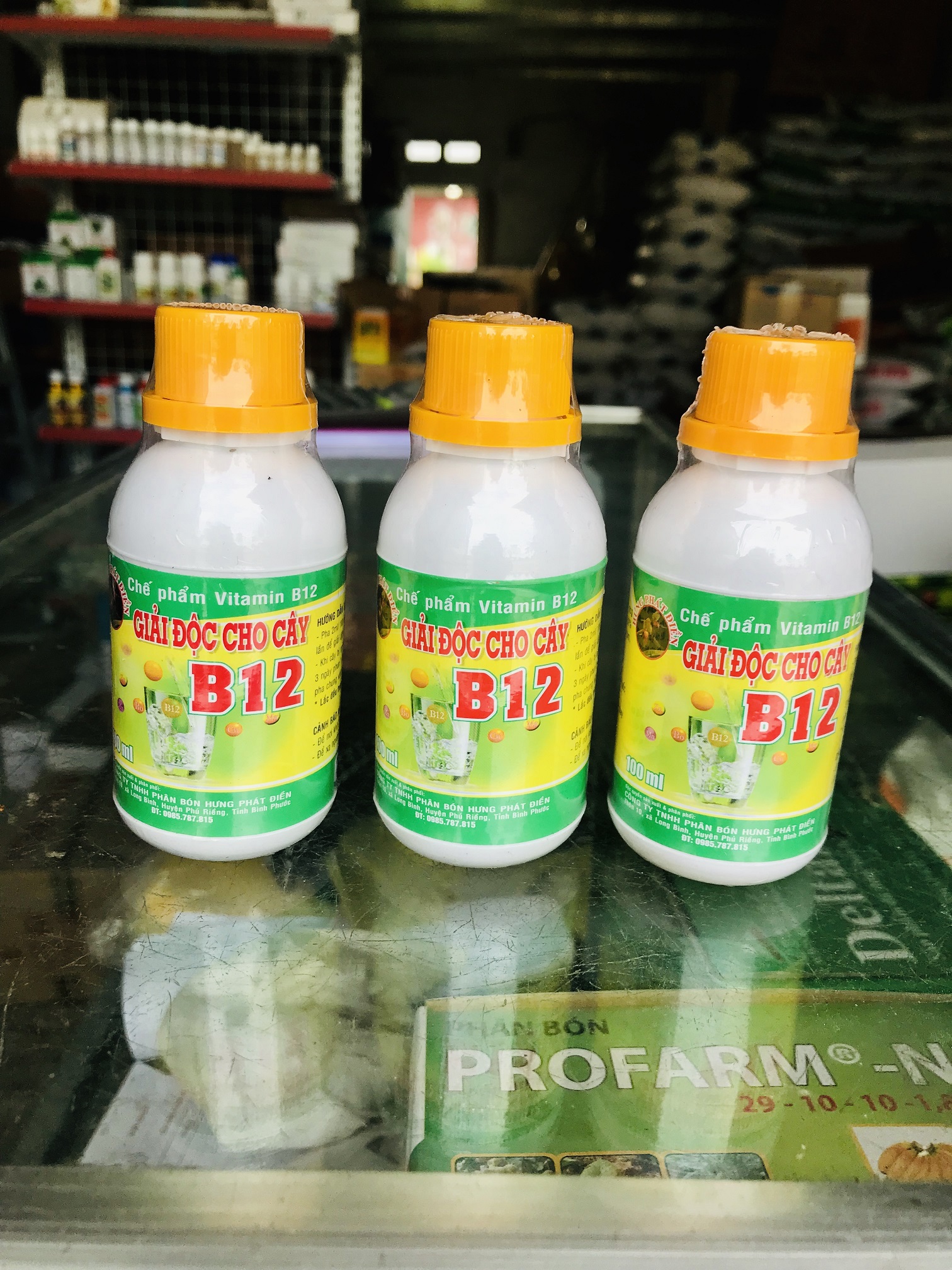 Chế phẩm Vitamin B12 - Giải độc cho cây (100ml)