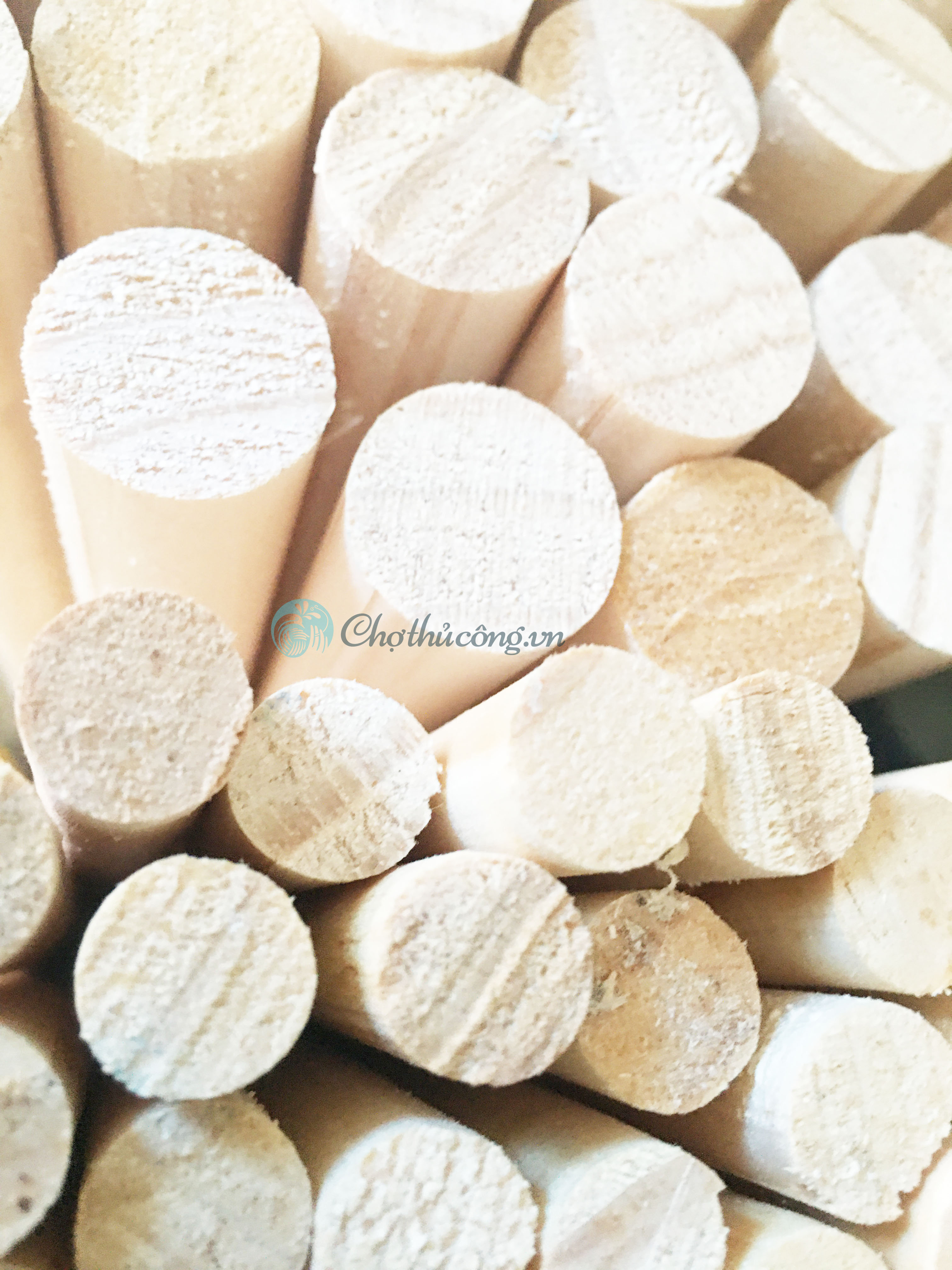 Combo 5 pine wood round sticks size 1.2cm x 60cm