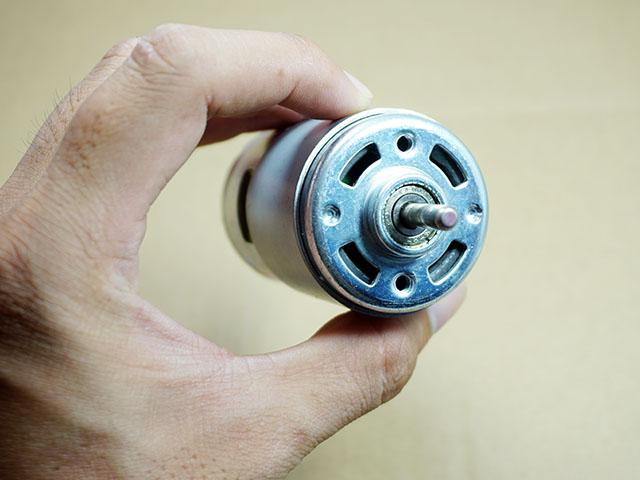 Mô tơ 775 180w 5mm 12V-24V Siêu Khỏe - motor 775, chế máy khoan, chế máy cắt, chế quạt, chế máy bơm, chế các loại máy cực sướng