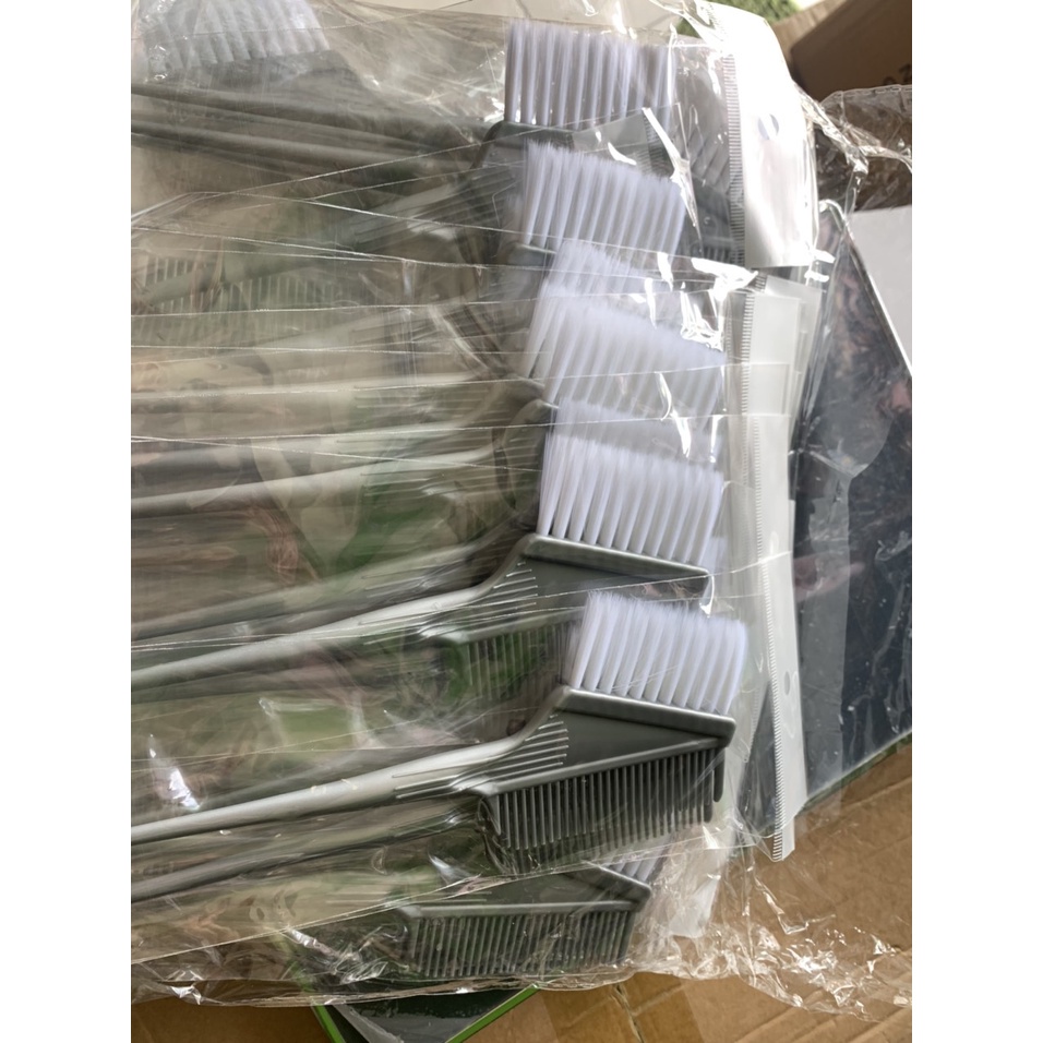 CỌ NHUỘM 2 ĐẦU, LƯỢC CHẢI VÀ NHUỘM TÓC