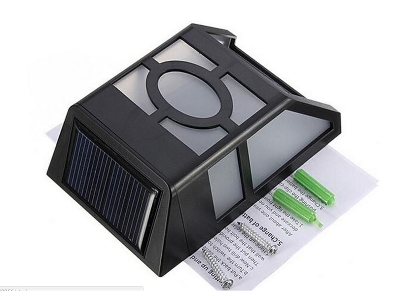 Đèn Chiếu Năng Lượng Mặt Trời Future FX20 (Vuông - Ánh Sáng Vàng)