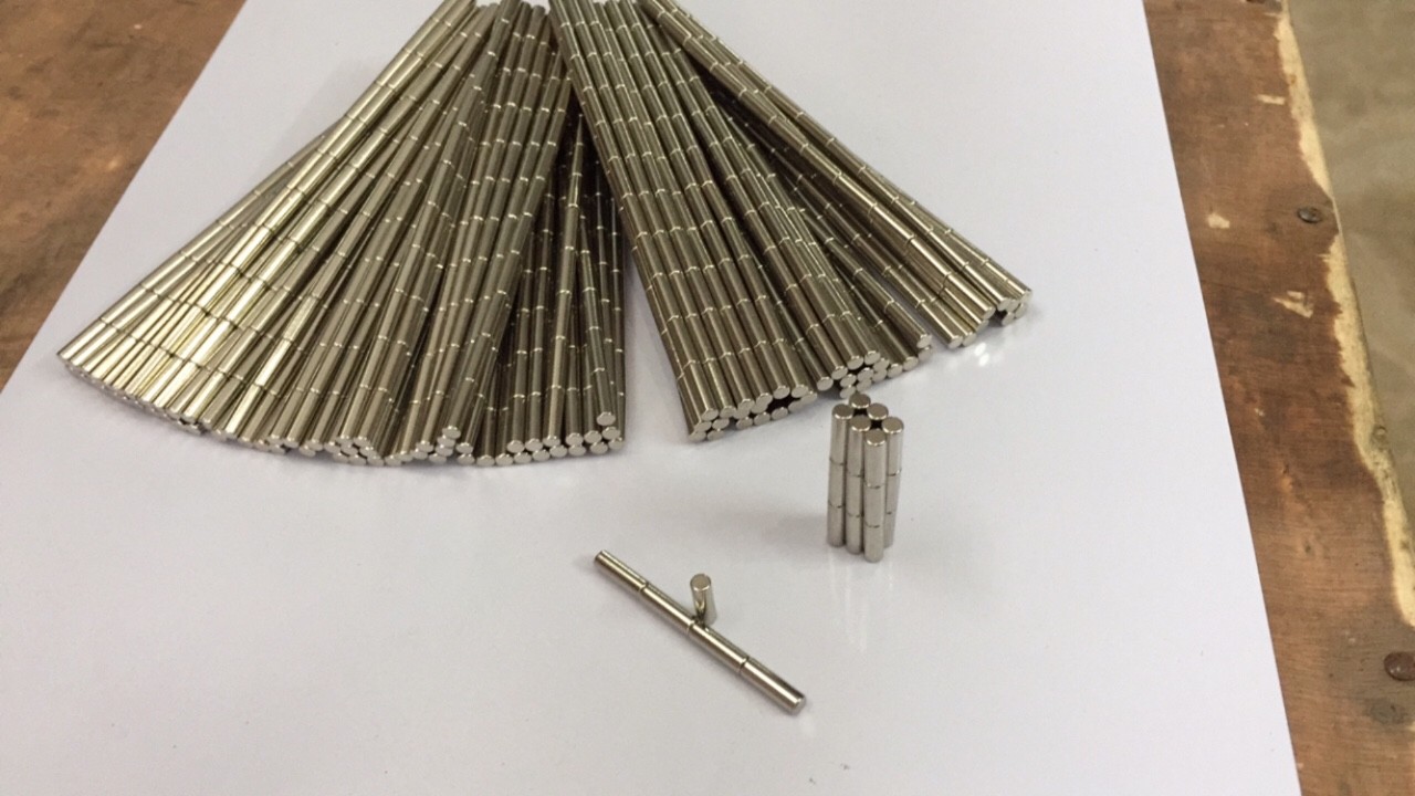 Set 50 viên nam châm dài D3x10mm