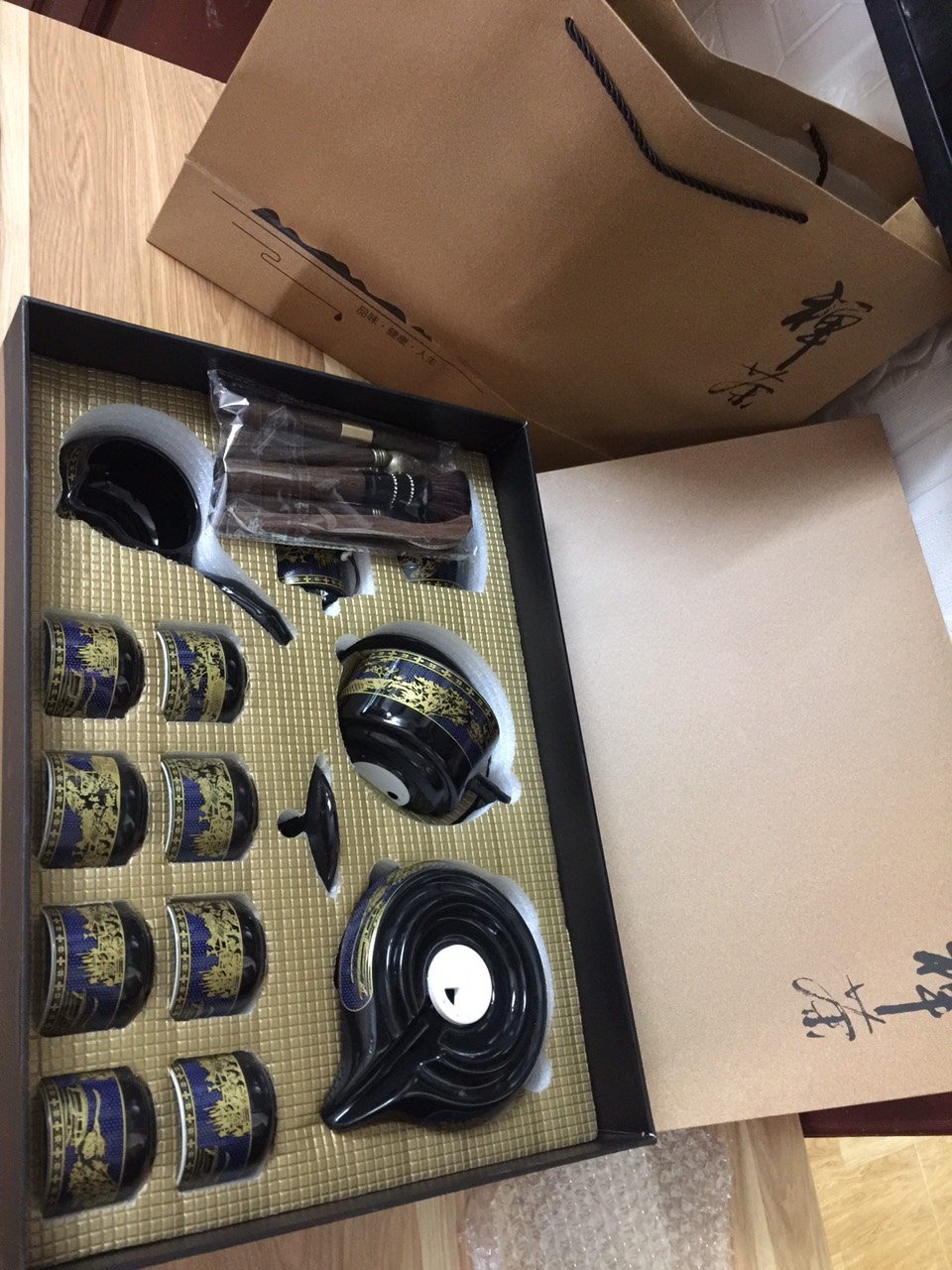 High Quality Tea Pot and Grinder Set