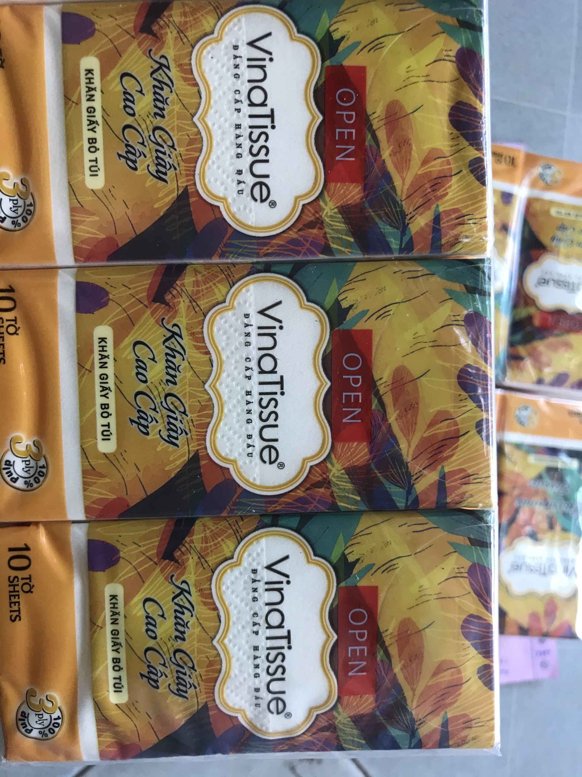 [HCM]Combo 10 gói khăn ví bỏ túi Vinatissue