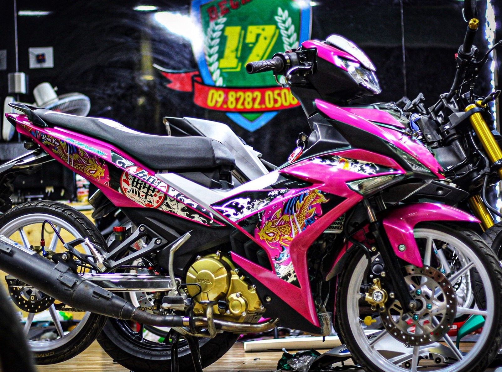 Tem RỜI EXCITER 150 CÁ CHÉP DÁN XE HỒNG