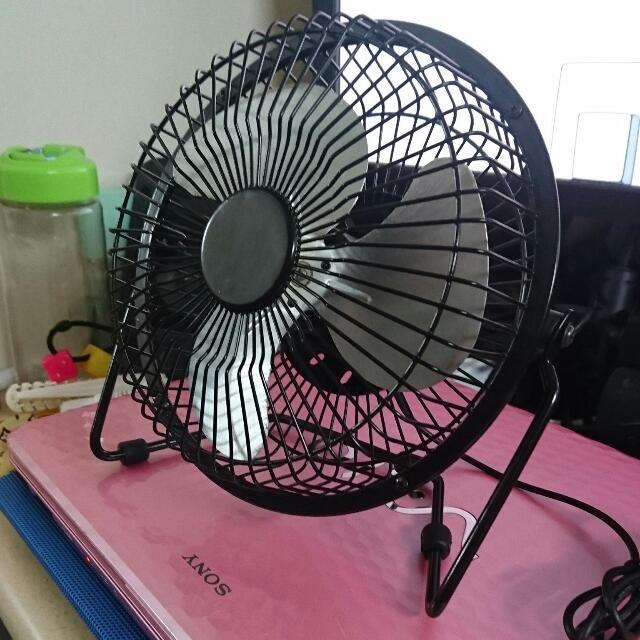 Quạt mini lồng sắt Lileng loại lớn 819 (Đường kính cánh quạt 15cm)