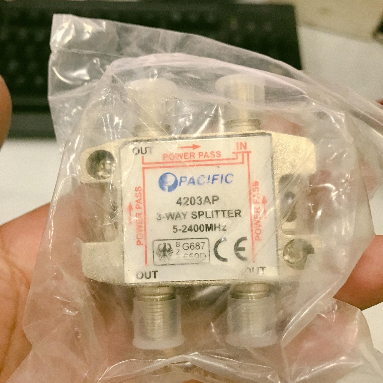 Bộ chia 3 vệ tinh và truyền hình cáp pacific